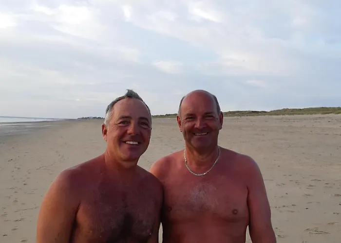 Colocation Ggayfriendly Chez L\'Habitant Pres De La Plage Naturiste De Granville